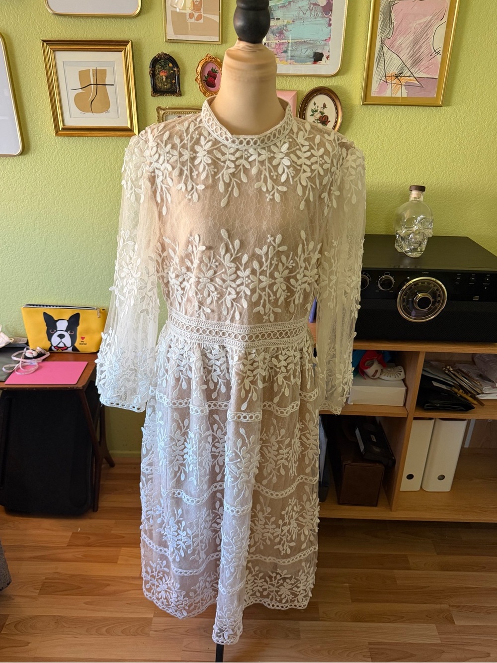 Ivy City Co Sicily Midi Dress Lace Champagne White XXL